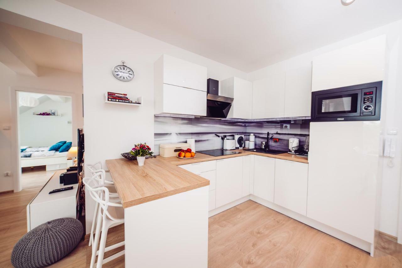 Blue Point 406 Premium Apartament *